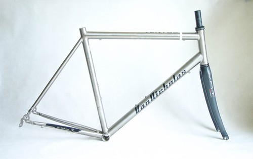 Van nicholas ventus titanium - nicholas,